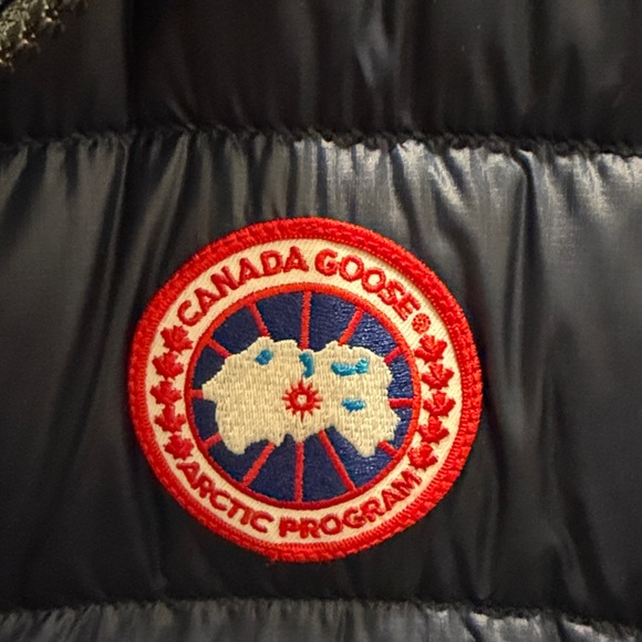 Canada Goose Crofton Puffer Vest - Picture 3 of 4